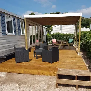 Mobil-home tout confort Camping Fréjus
