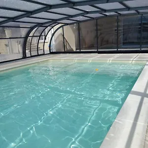 Hébergement de vacances La Bonnelle Piscine, Grillon